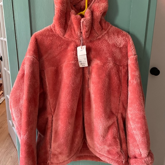 fluffy yarn fleece